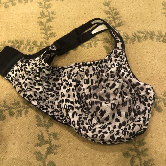 Leopard Wacoal 40DDD underwire lined bra, no padding - Picture 2 of 8